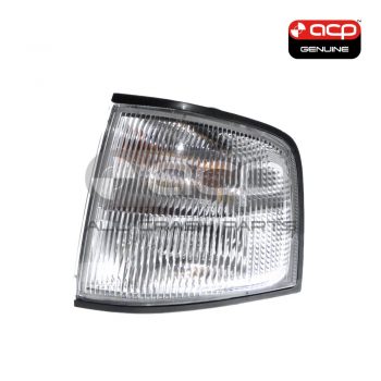 Front Park / Indicator Lamp Passenger Side Genuine suits