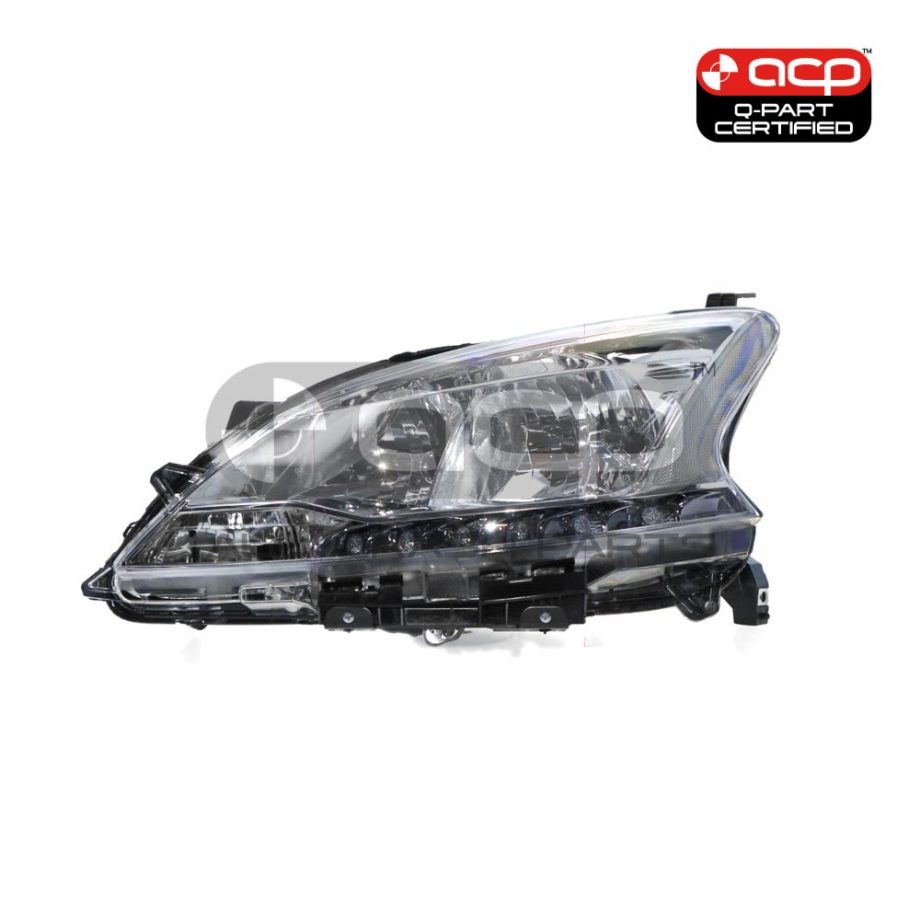 Halogen Head Lamp Passenger Side Certified Suits Nissan Pulsar ST-L B17 2012 to 2017