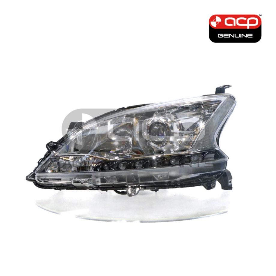 Xenon Head Lamp Passenger Side Genuine Suits Nissan Pulsar Ti B17 2012 to 2015