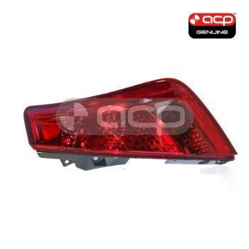 Tail Lamp Drivers Side Genuine Suits Nissan Murano Z50 2005 to 2008
