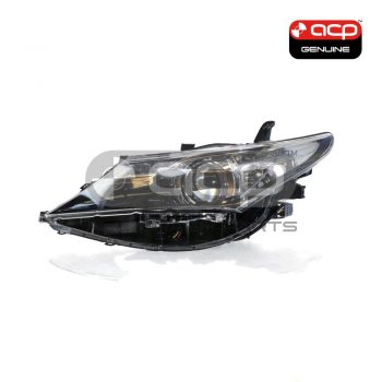 Halogen Electric Adjust Head Lamp Passenger Side Genuine Suits Toyota Corolla ZRE182R 2012 to 2015