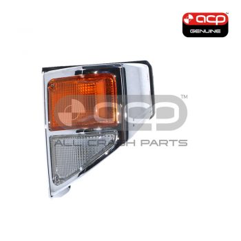 Front Park / Indicator Lamp Passenger Side Genuine Suits Toyota Landcruiser FZJ79R/HZJ79R/HDJ79R 1999 to 2007