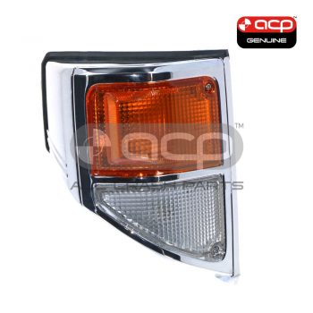 Front Park / Indicator Lamp Drivers Side Genuine Suits Toyota Landcruiser FZJ79R/HZJ79R/HDJ79R 1999 to 2007