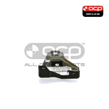 Front Bar Retainer Passenger Side Genuine suits Toyota Prado