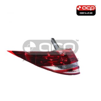 Tail Lamp Passenger Side Genuine Suits Toyota Tarago ACR50R 2006 to 2008
