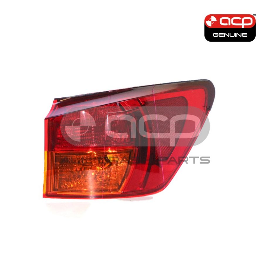 Tail Lamp Drivers Side Genuine Suits Lexus IS250 GSE20 2005 to 2006