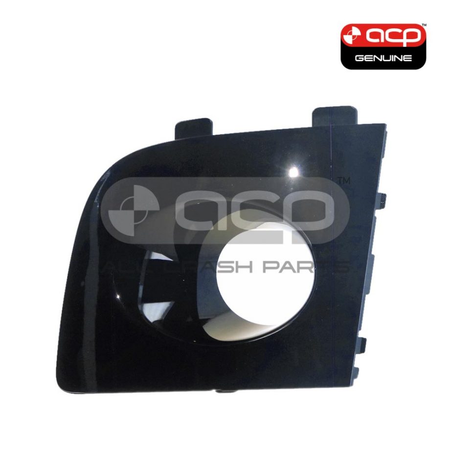 Front Bar Grille With Fog Light Mount Passenger Side Genuine Suits Subaru Impreza GD/GG Sedan/Hatch 9/2005 to 9/2008